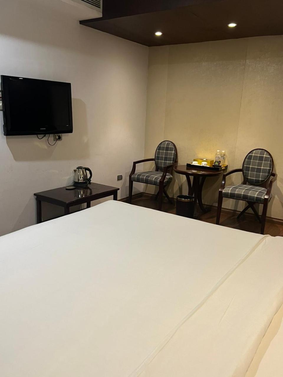 Skylark Boutique Hotel Ханой Екстериор снимка